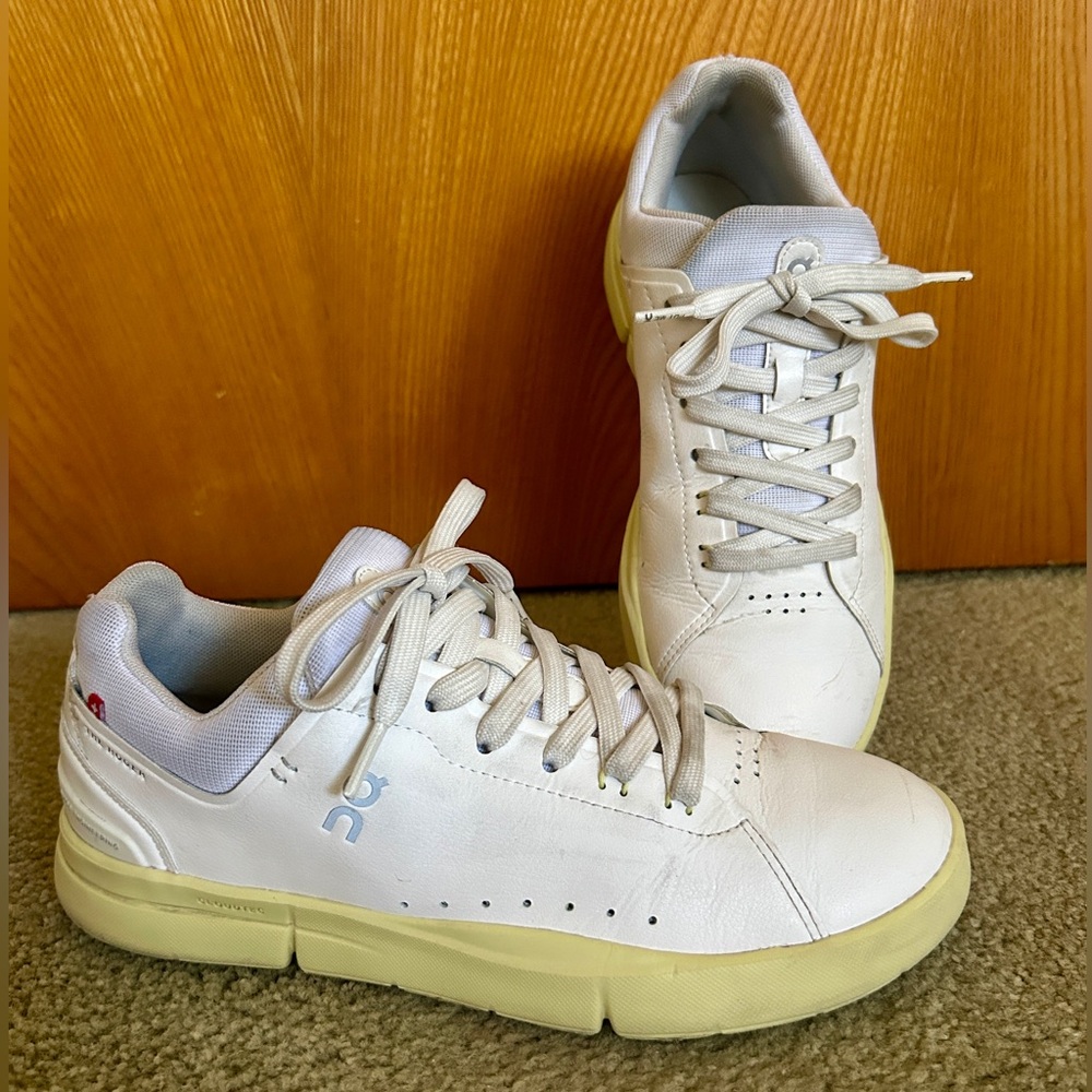 Women’s On Cloud the Roger Advantage 1 White/Hay sz 8